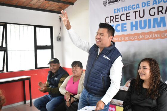 Entrega el Presidente Municipal paquetes avícolas para fortalecer economía y alimentación de más de mil familias