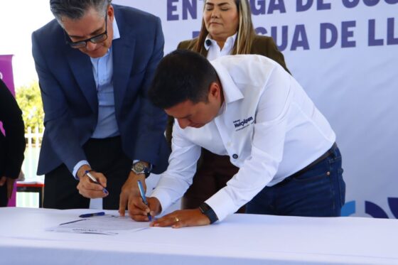 Impulsa el Presidente de Huimilpan sustentabilidad con entrega de Sistema de Cosecha de Agua.